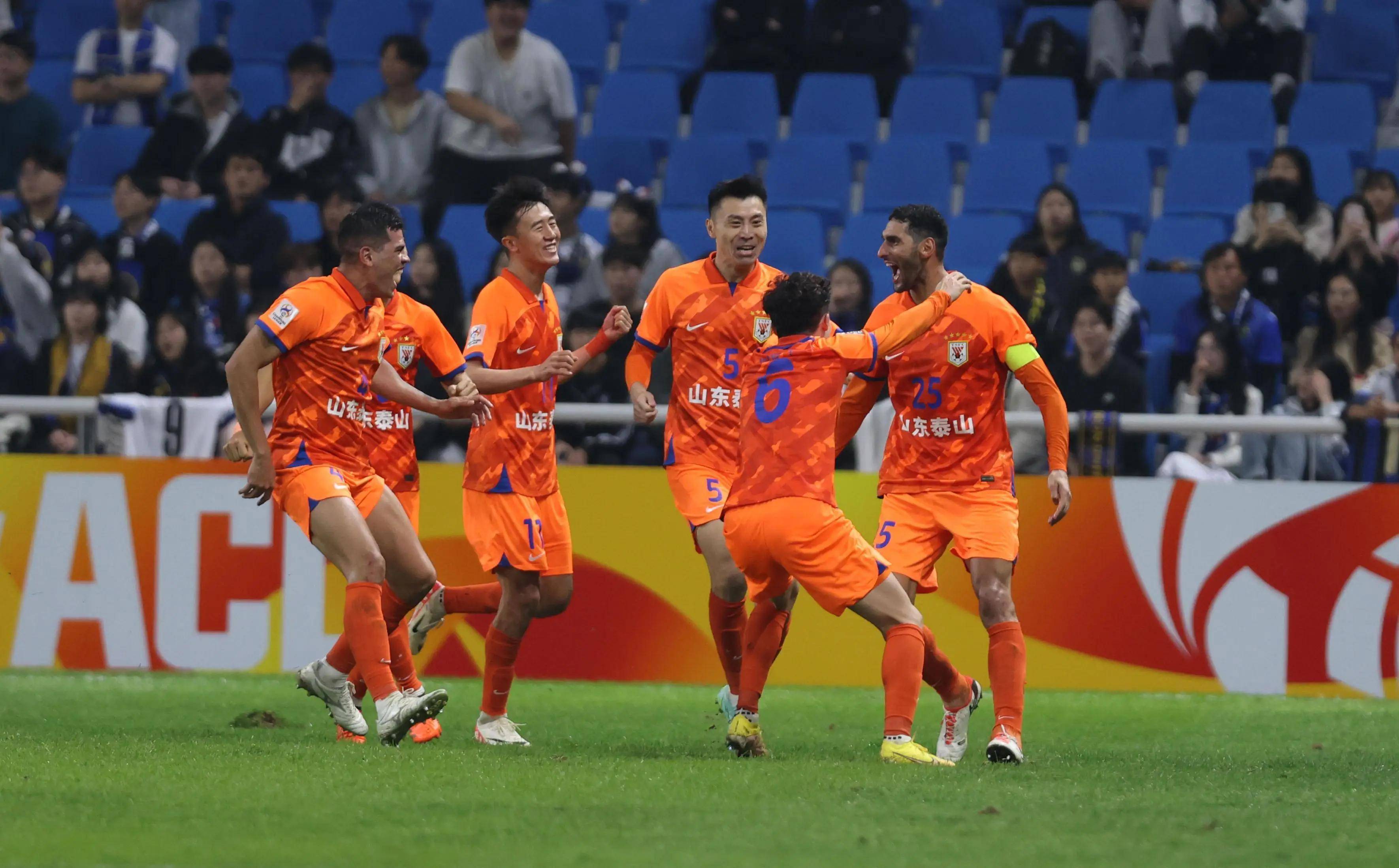 yy易游平官网入口包含山东泰山发布备战花絮；国际比赛日内部沟通；社区盾任务艰巨；轮换策略成焦点的词条